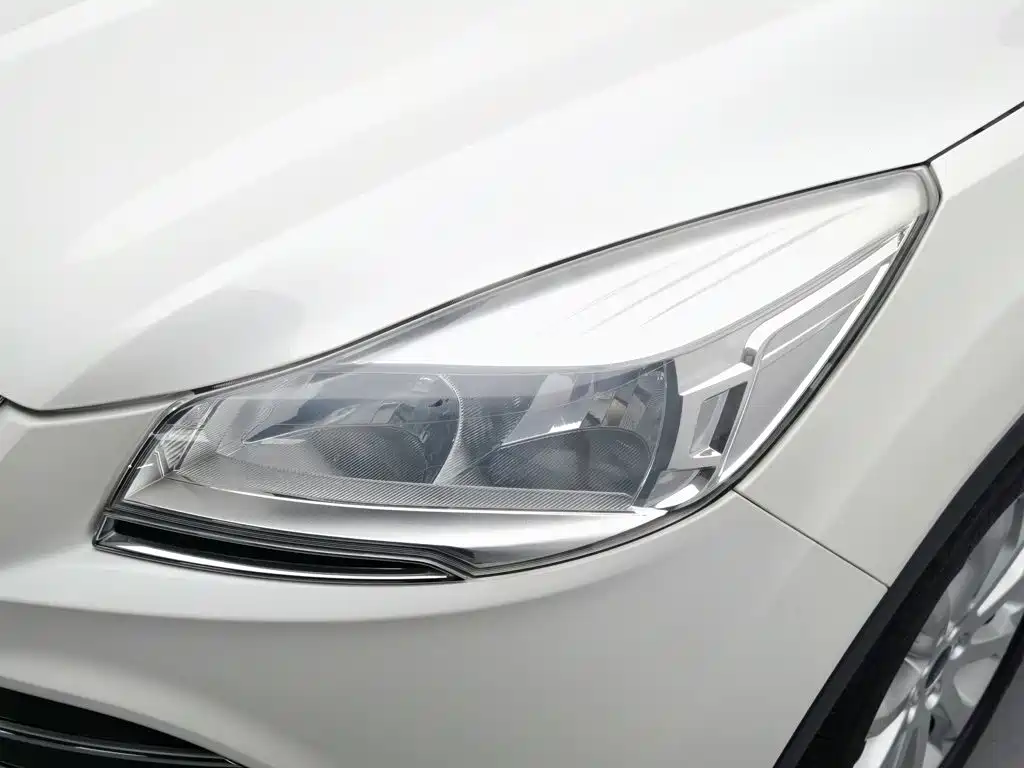 Ford Kuga — миниатюра 7