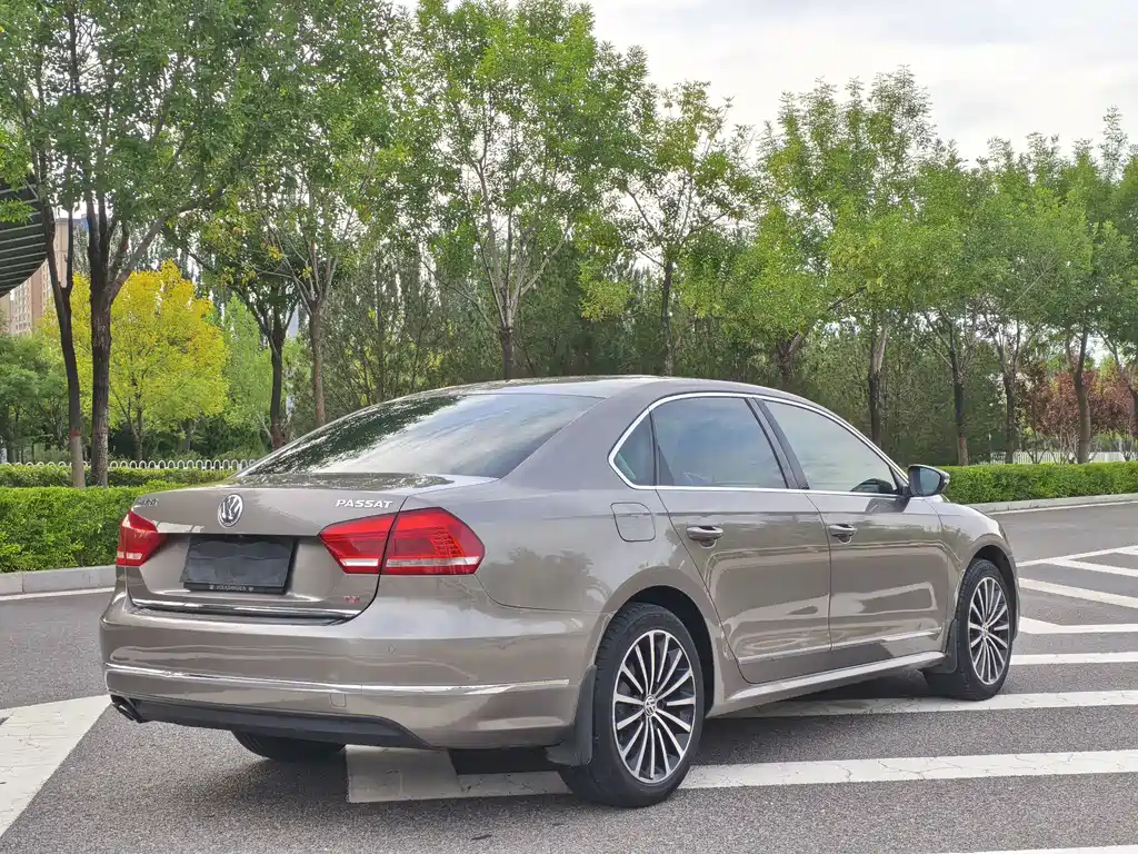 Volkswagen Passat — миниатюра 7
