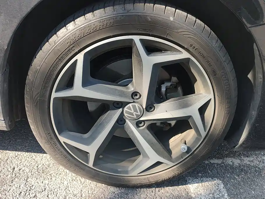 Volkswagen Passat — миниатюра 6