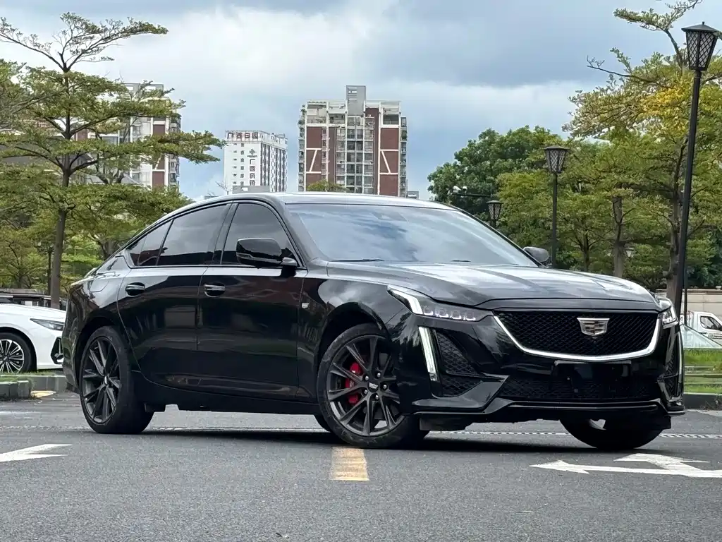 Cadillac CT5 — миниатюра 2