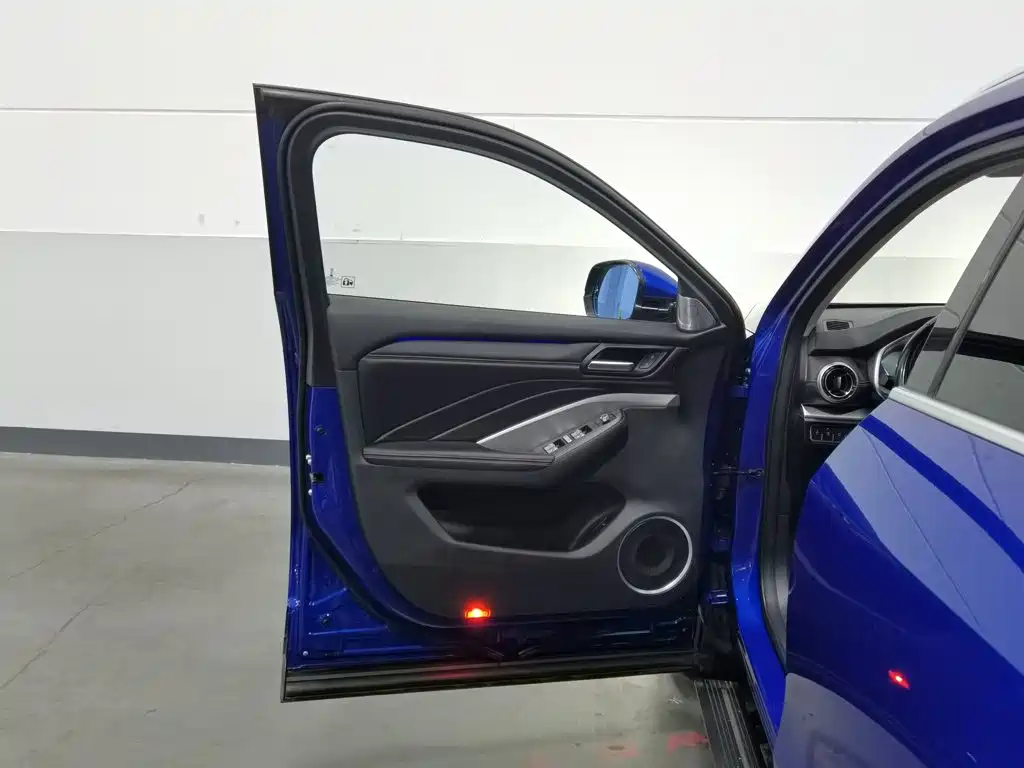 Wey Wey VV6 — миниатюра 8
