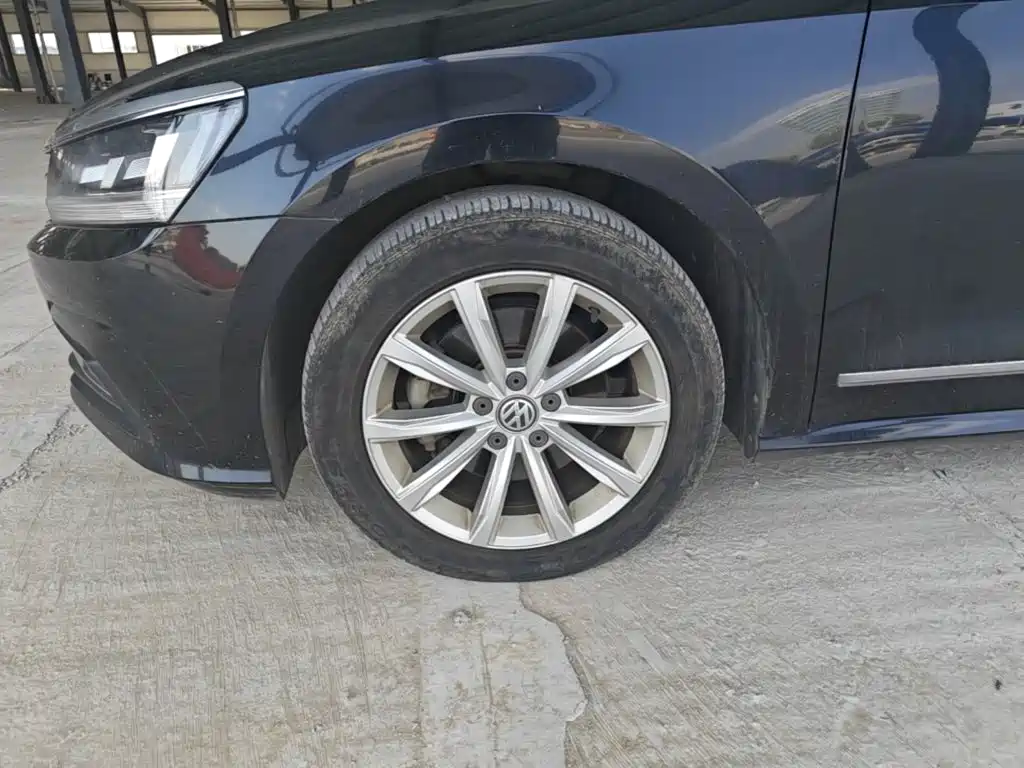 Volkswagen Passat — миниатюра 23