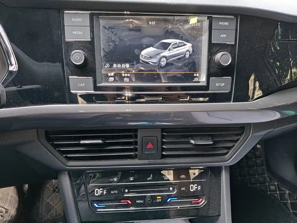 Volkswagen Bora — миниатюра 6