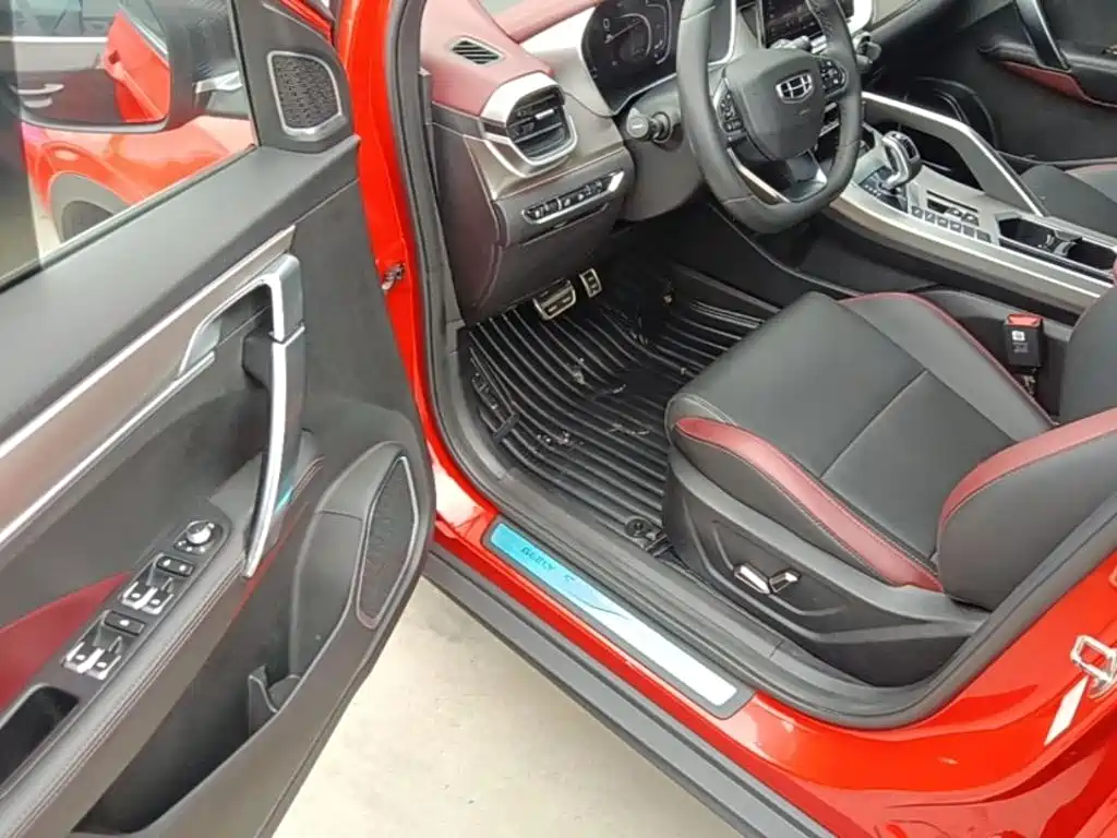 Geely Binyue — миниатюра 16