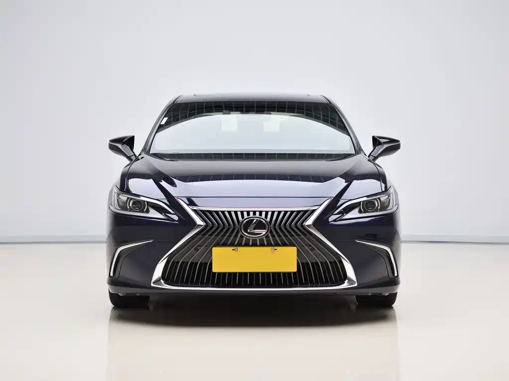 Lexus ES — миниатюра 2