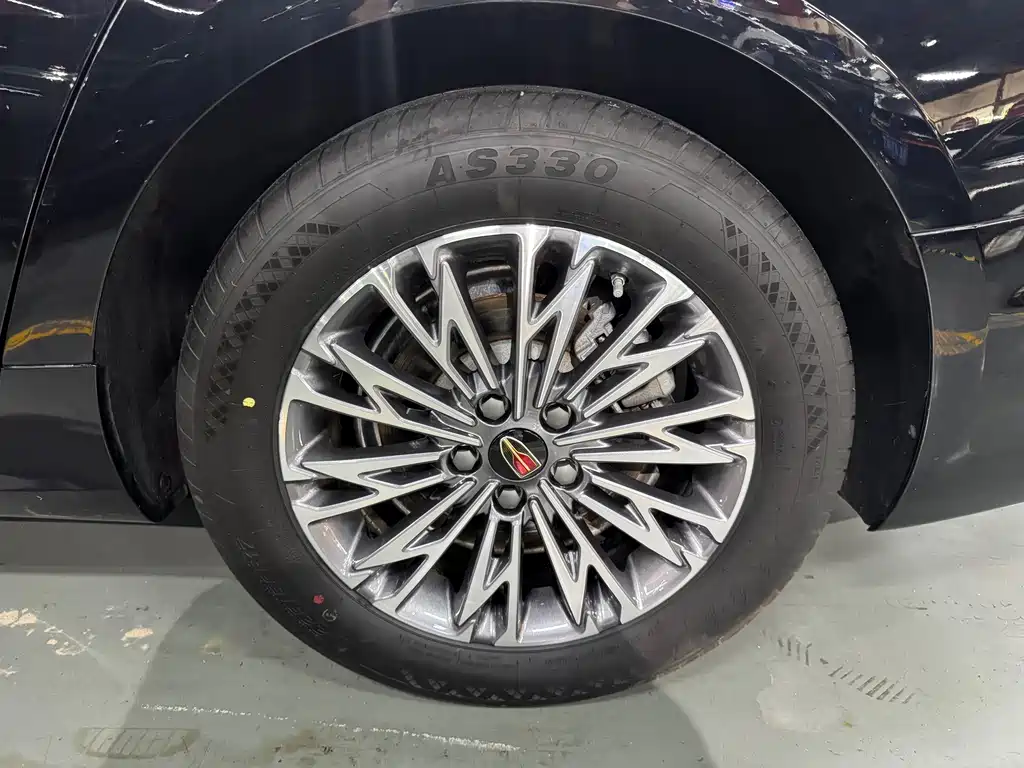 Hongqi Hongqi H5 — миниатюра 15