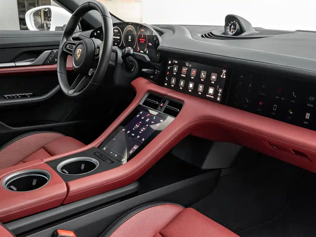 Porsche Taycan — миниатюра 24
