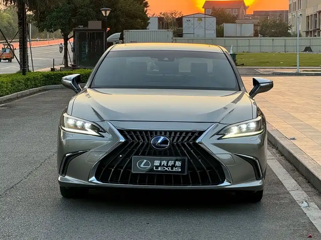 Lexus ES — миниатюра 3