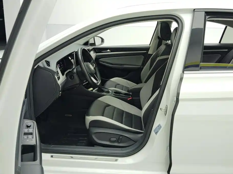 Volkswagen Bora — миниатюра 9