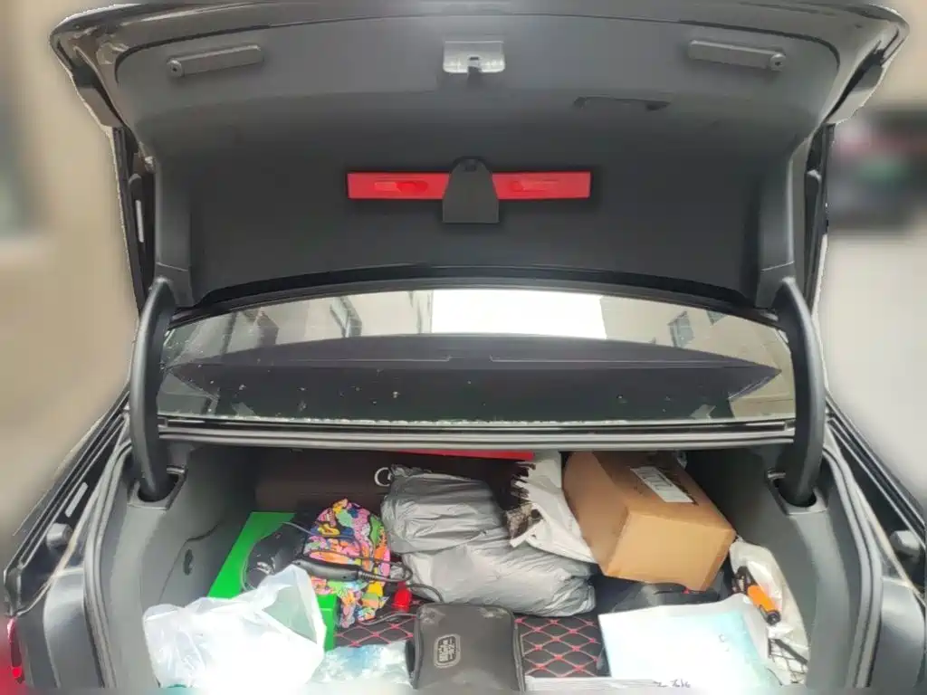 Audi A6L — миниатюра 10