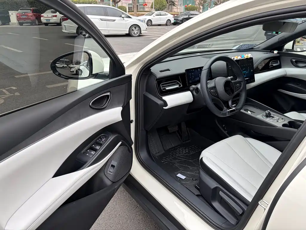 BYD SEAL 06 NEW ENERGY