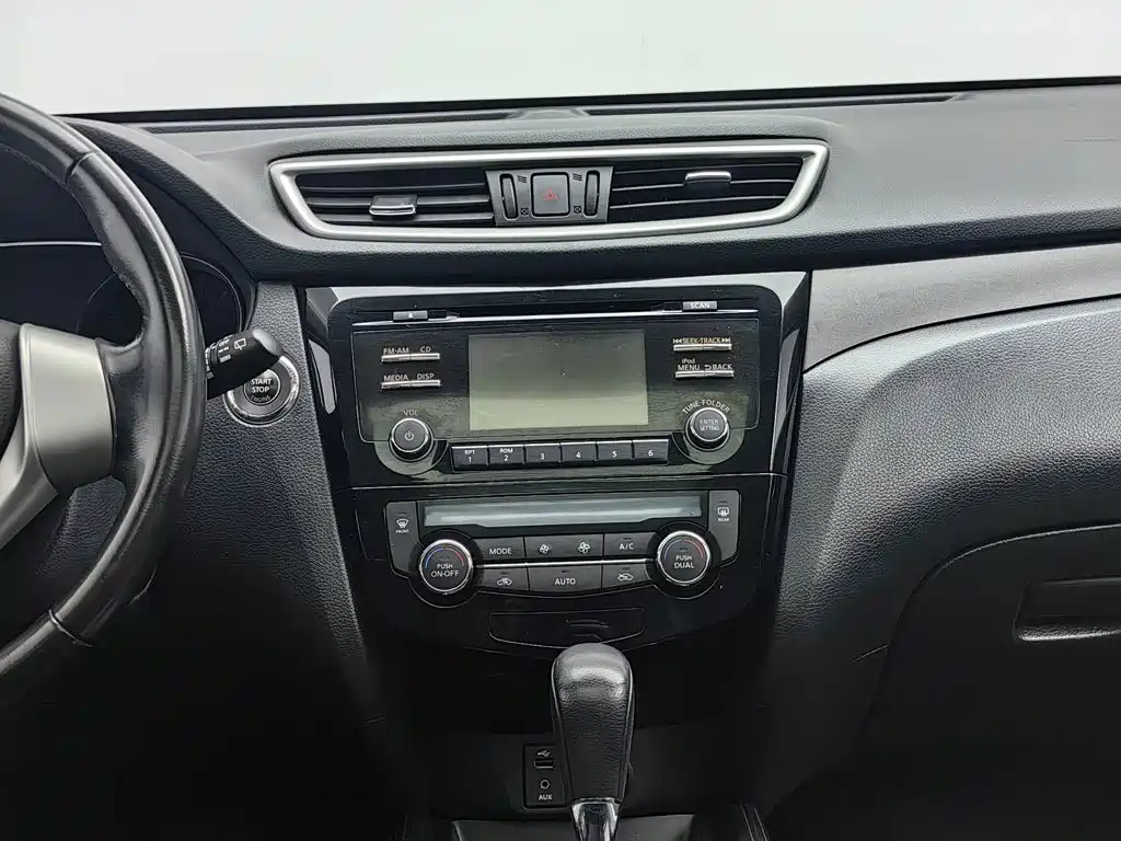 Nissan X-Trail — миниатюра 12