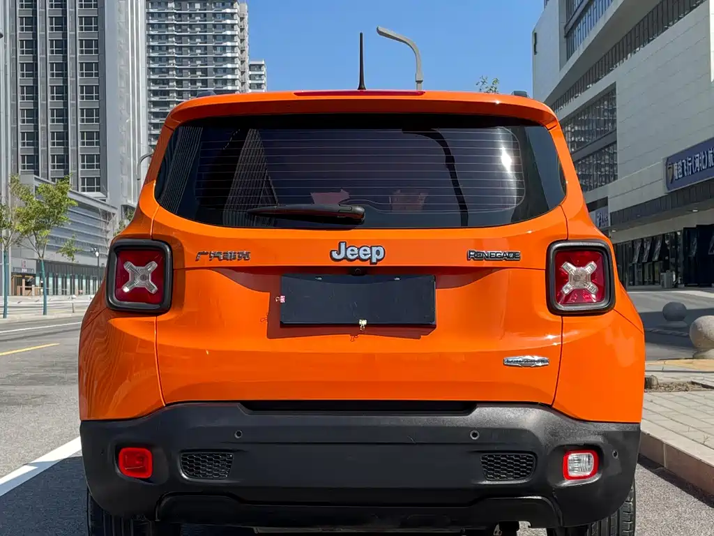 Jeep Renegade — миниатюра 4