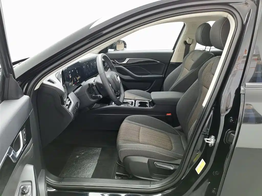 Bestune B70 2022 1.5T AT
