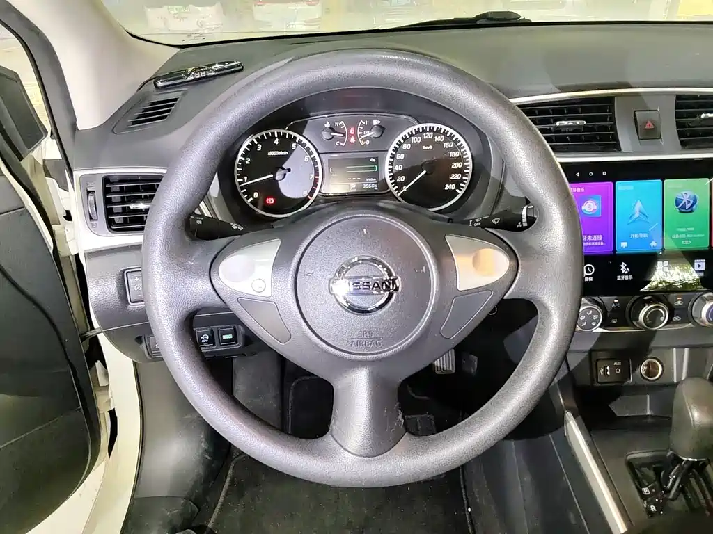 Nissan Sylphy — миниатюра 7