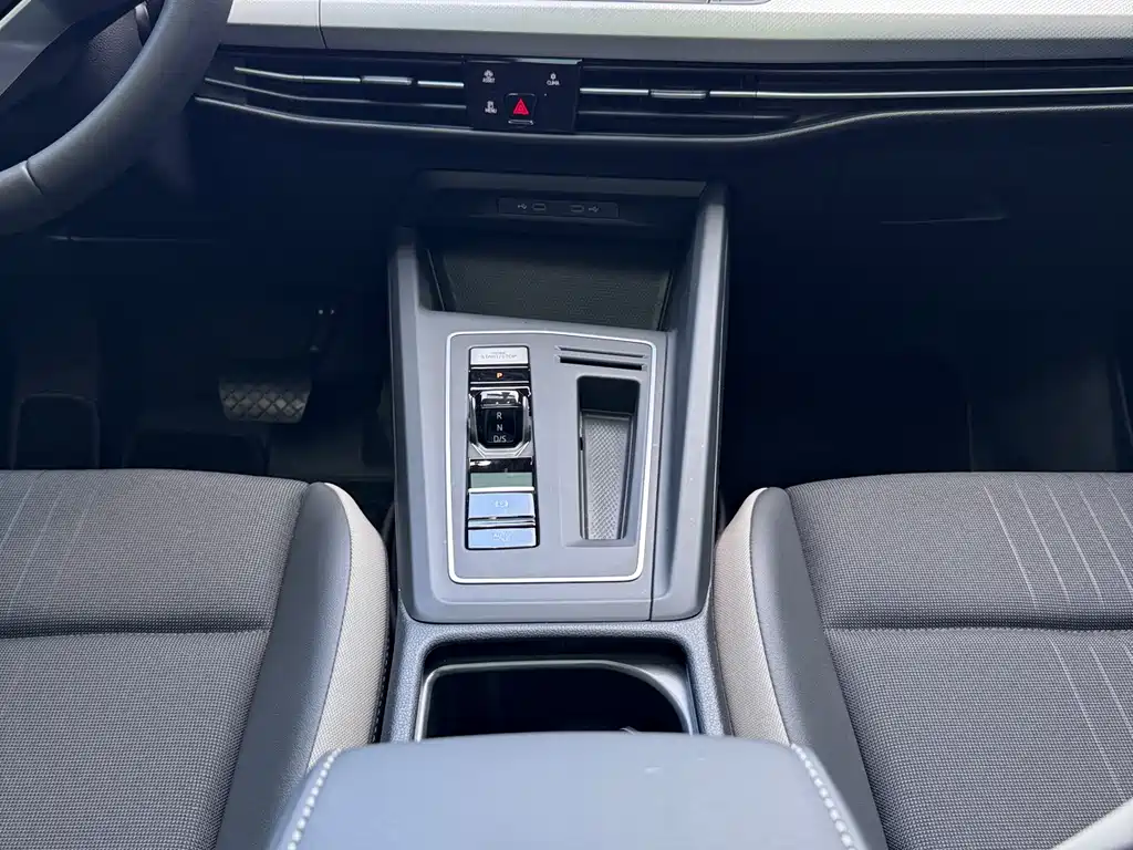 Volkswagen Golf — миниатюра 12