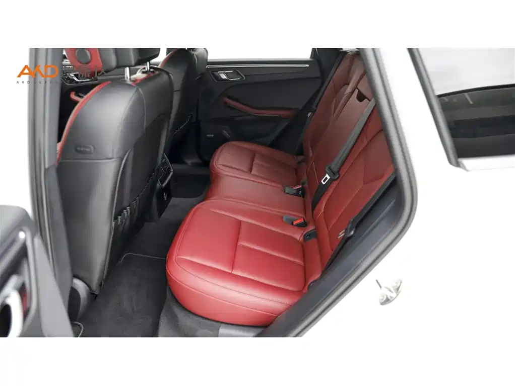 Porsche Macan — миниатюра 7