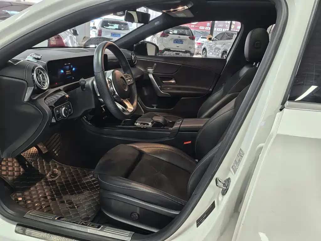 Mercedes-Benz A-Class — миниатюра 6