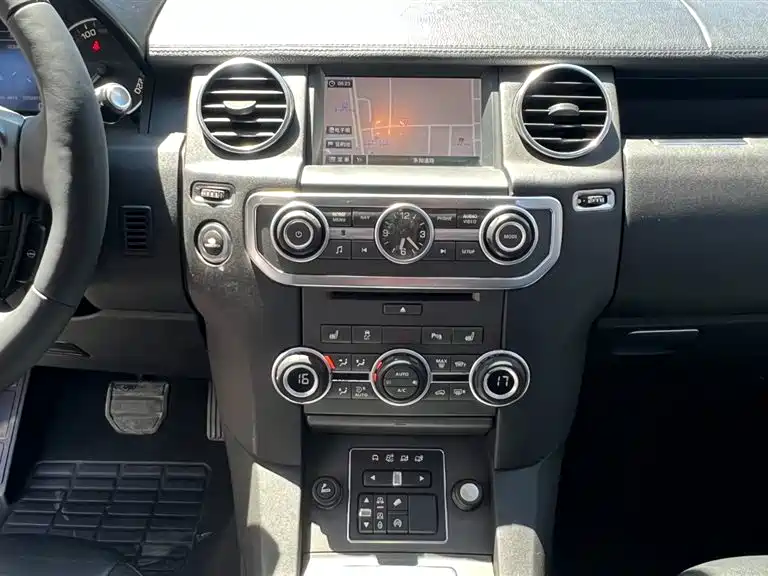 Land Rover Discovery 2016 3.0 SC V6 SE
