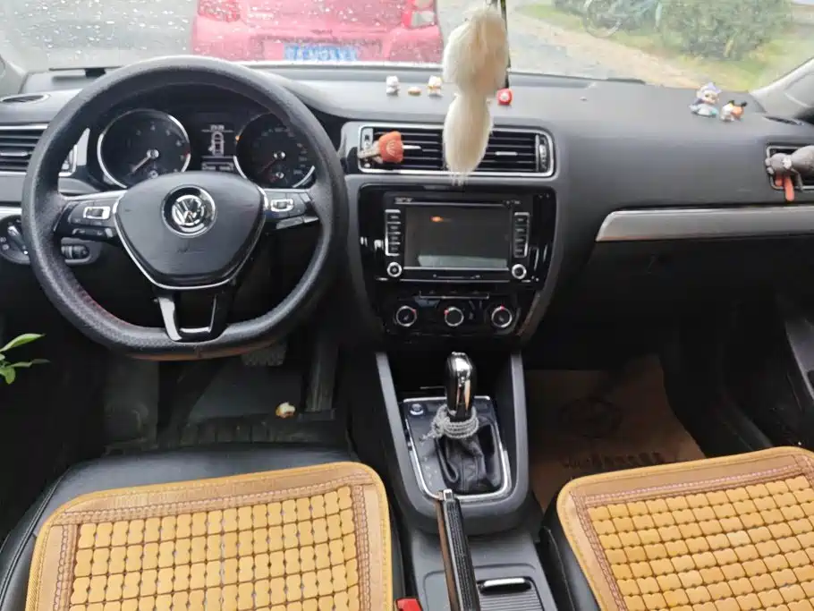 Volkswagen Sagitar — миниатюра 12
