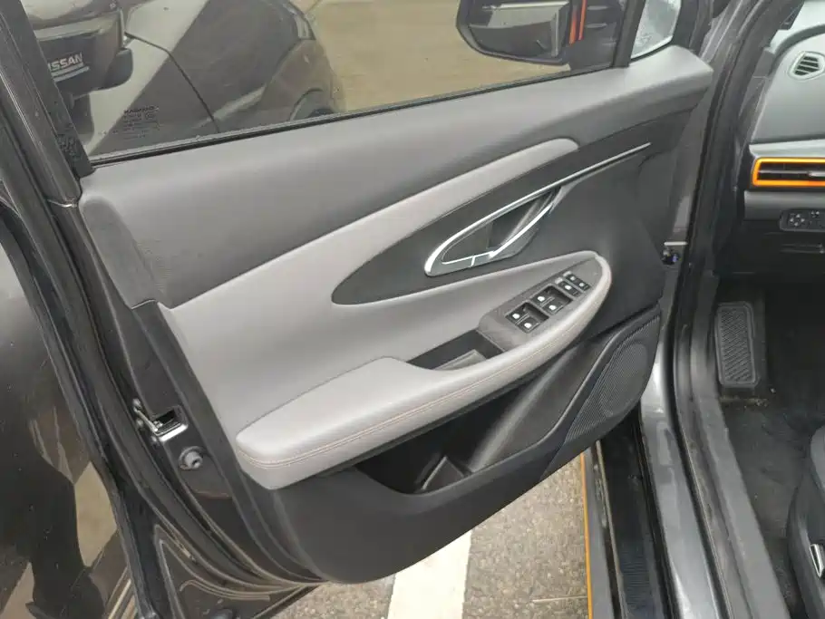 Changan UNI-T — миниатюра 7