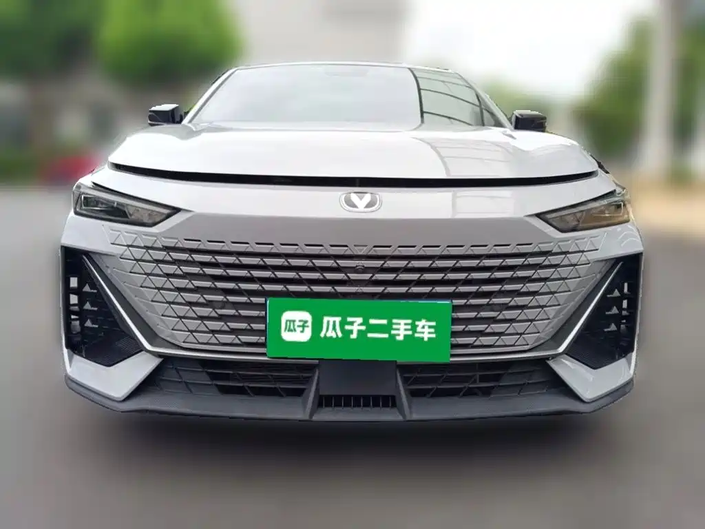 Changan UNI-V — миниатюра 3
