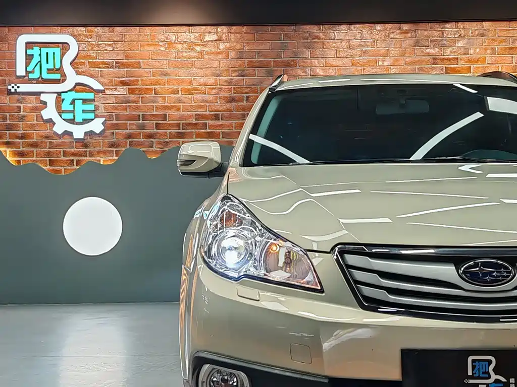 Subaru Outback 2011 2.5i Luxury