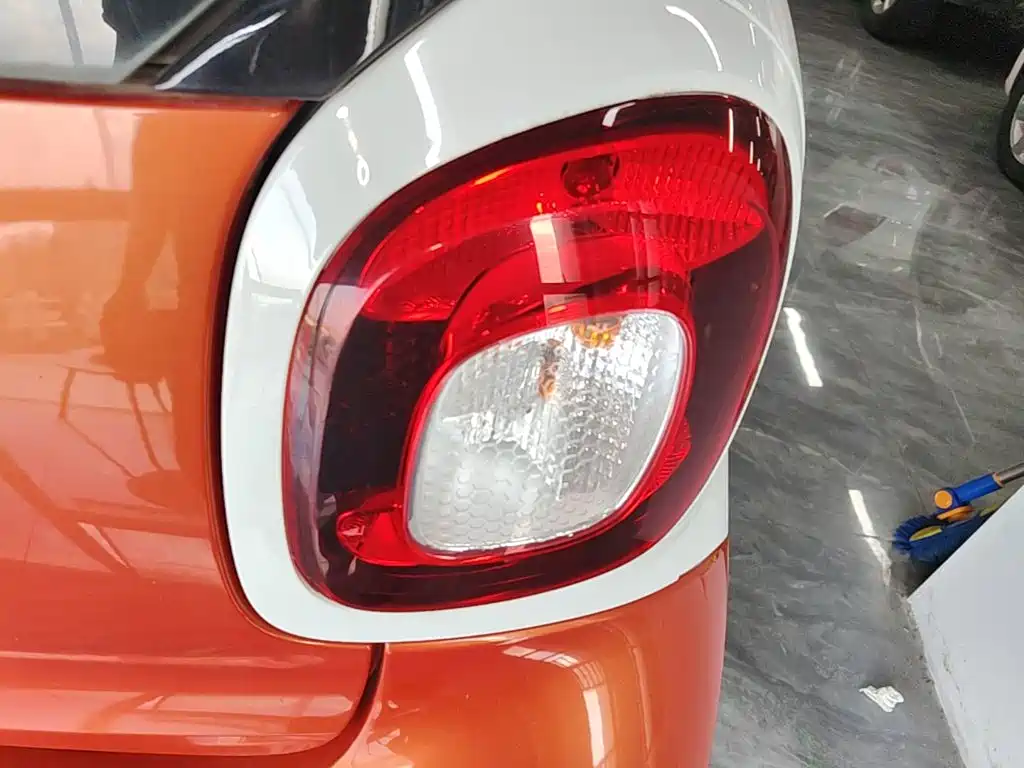 smart Smart Fortwo — миниатюра 8