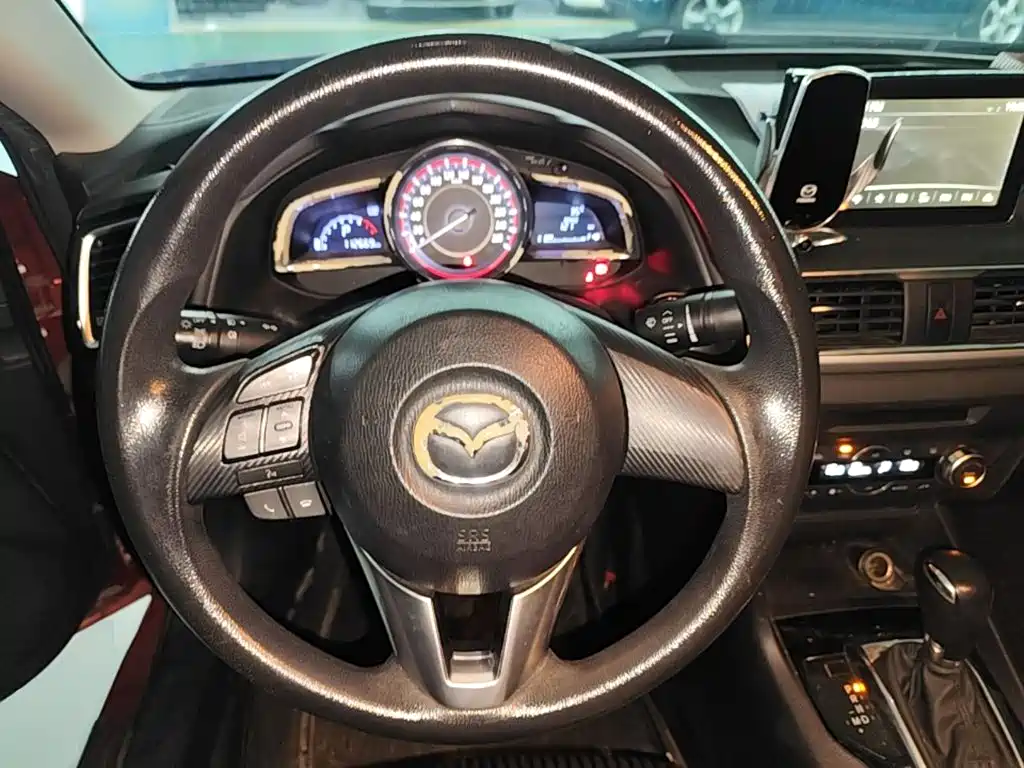 Mazda 3 Axela — миниатюра 11