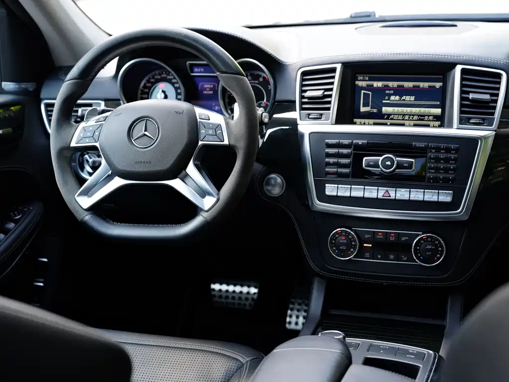Mercedes-Benz GL-Class AMG — миниатюра 28
