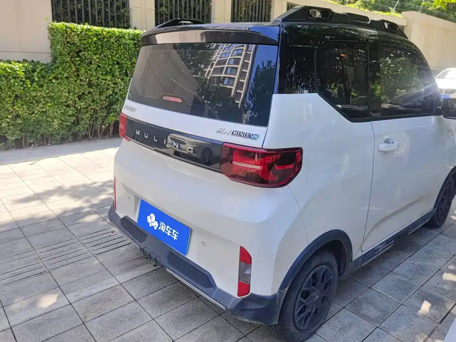 Wuling MINIEV — миниатюра 3
