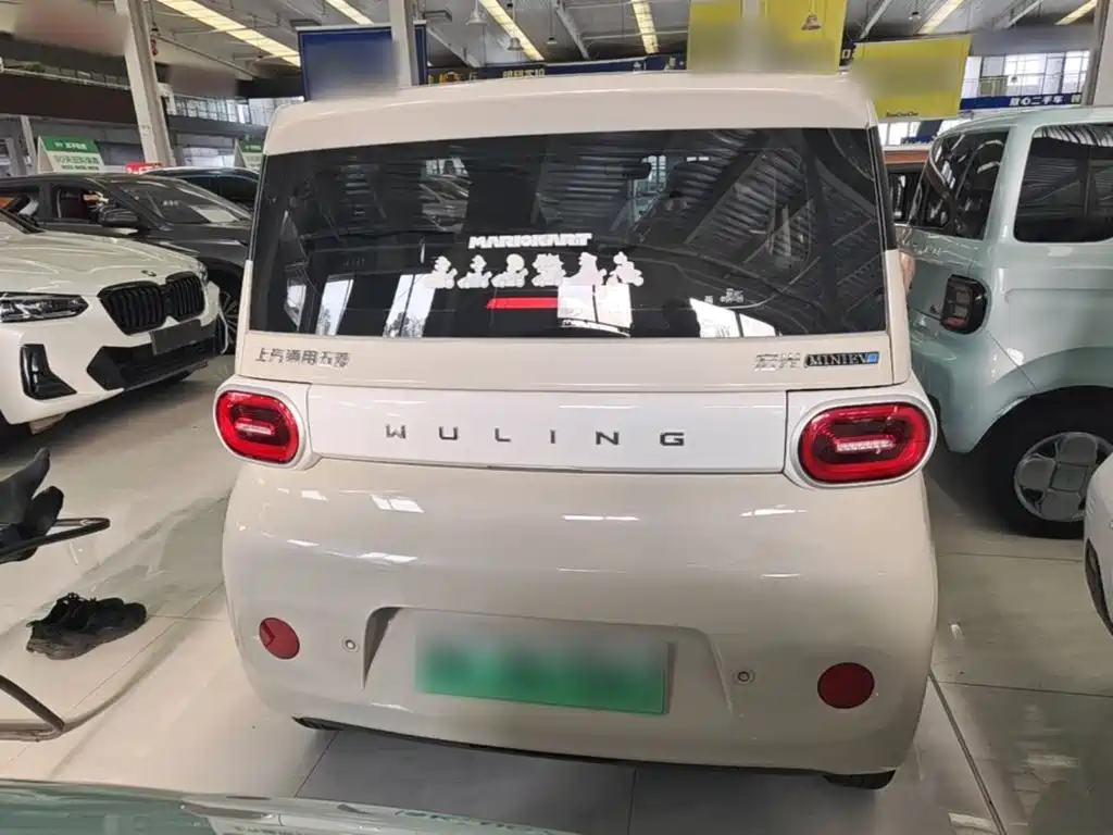 Wuling MINIEV — миниатюра 6