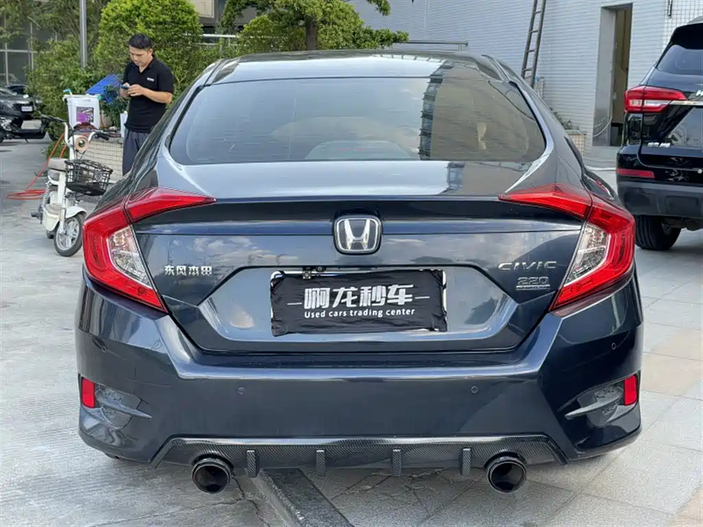 Honda Civic — миниатюра 6