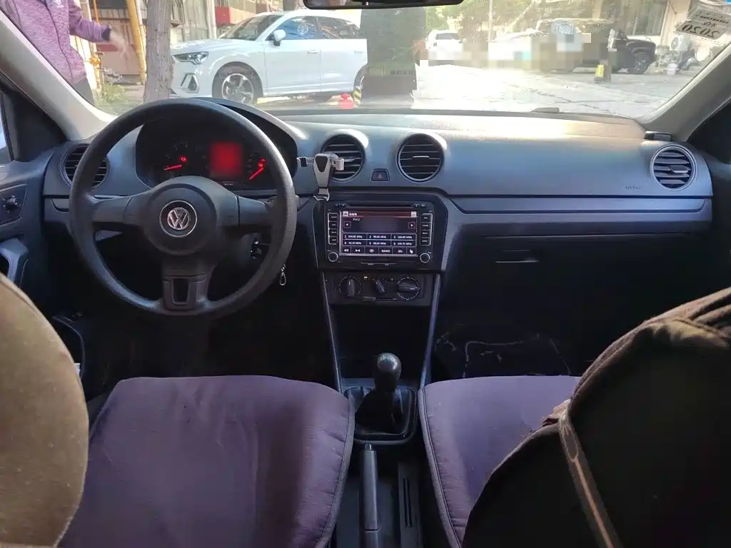 Volkswagen Jetta — миниатюра 10