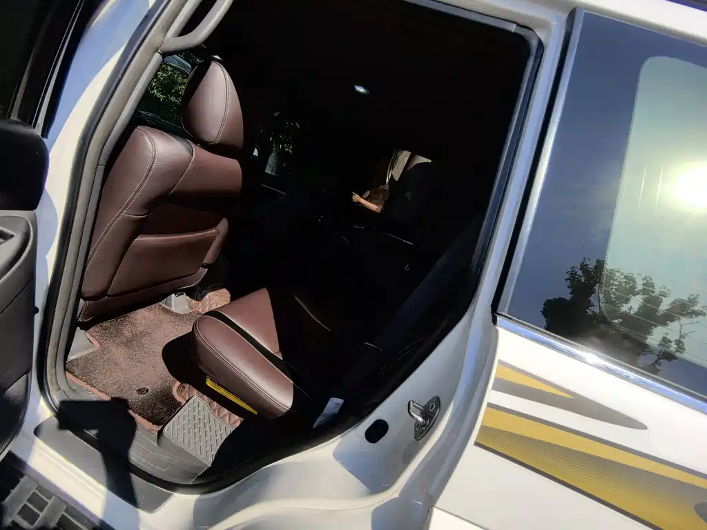 Toyota Prado — миниатюра 5