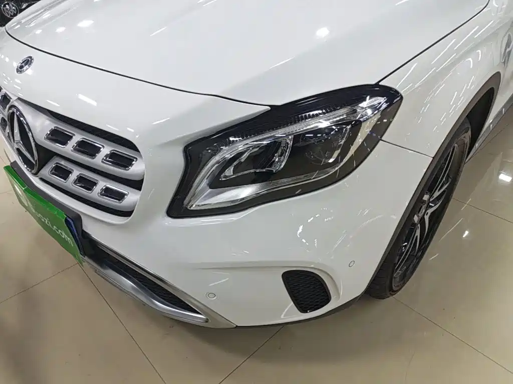 Mercedes-Benz GLA — миниатюра 24