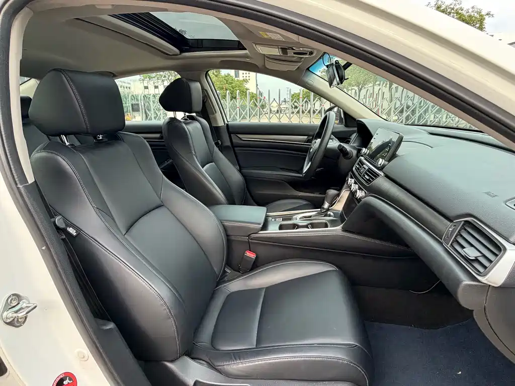 Honda Accord — миниатюра 4