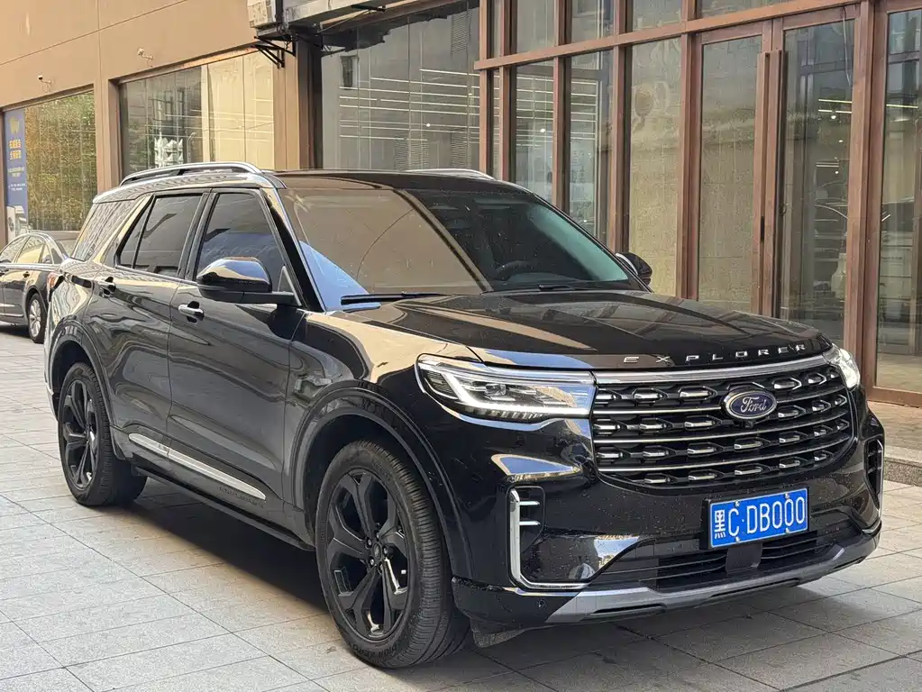 Ford Explorer — миниатюра 2