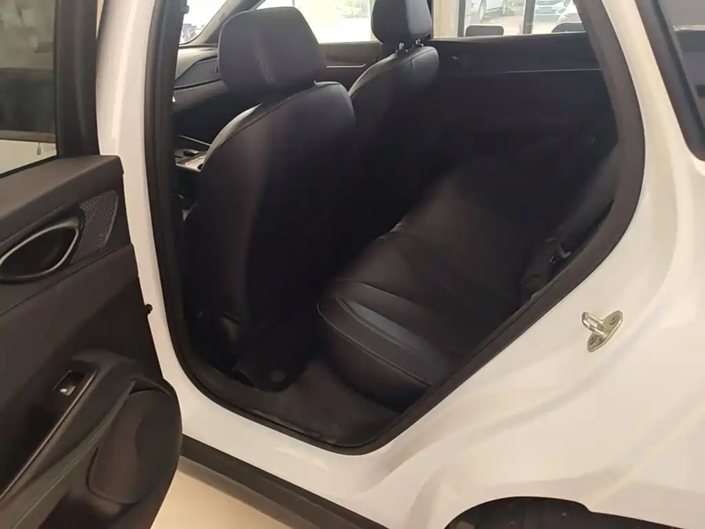 BYD Seal 06 DM-i Touring — миниатюра 17