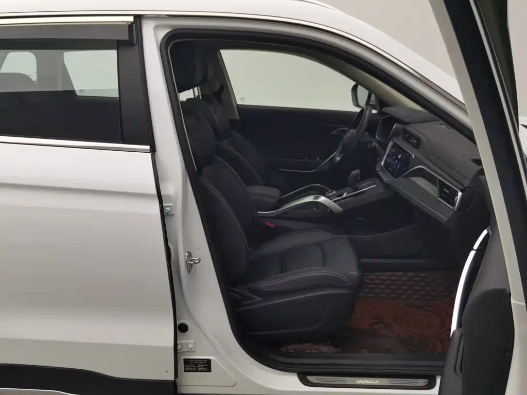 Geely Boyue — миниатюра 23