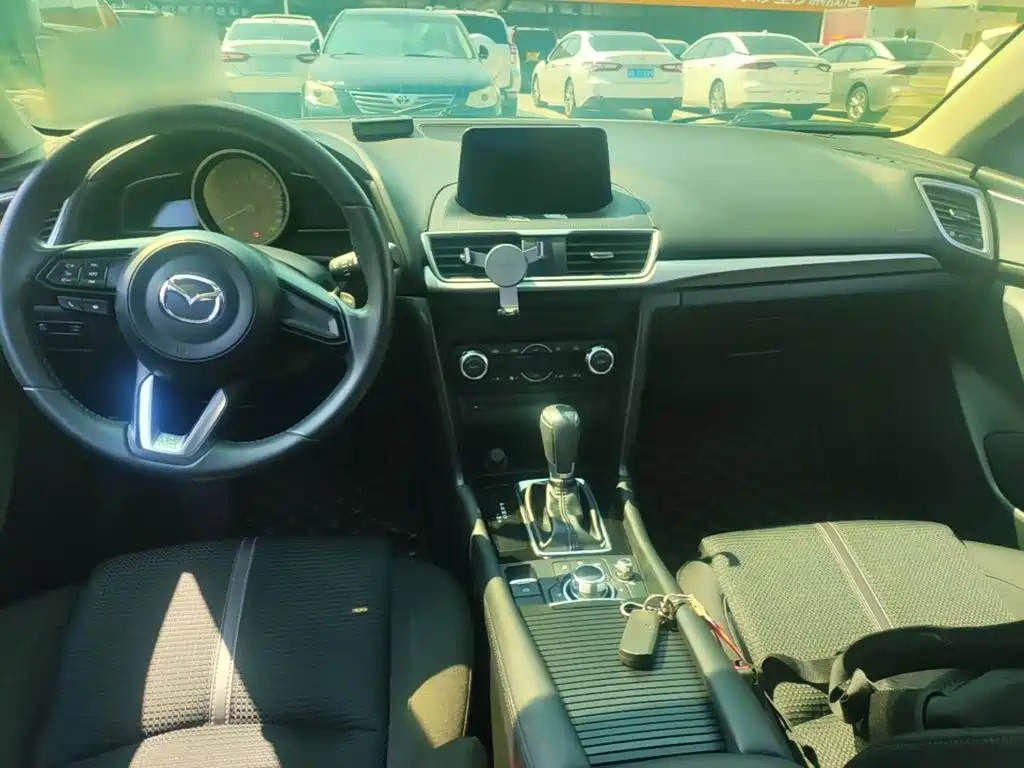 Mazda 3 Axela — миниатюра 10