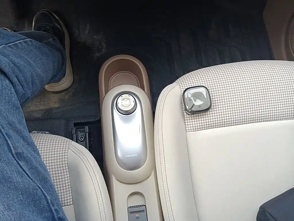 Wuling MINIEV — миниатюра 14