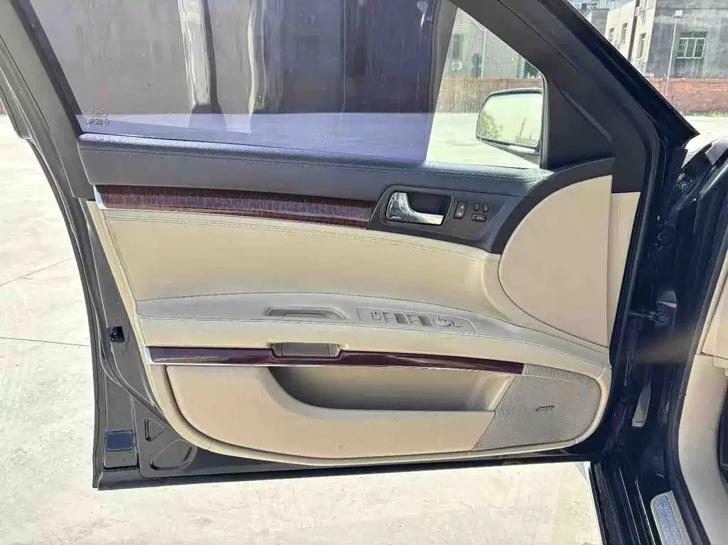 Cadillac SLS 2011 2.0T Elite