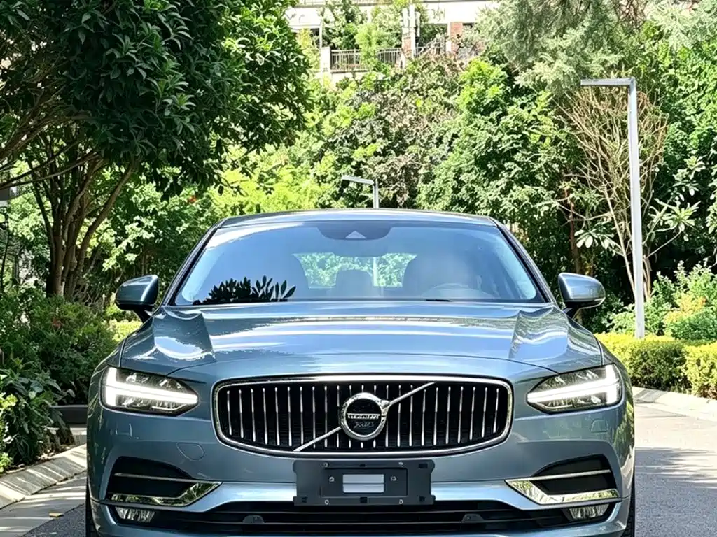 Volvo S90 — миниатюра 26
