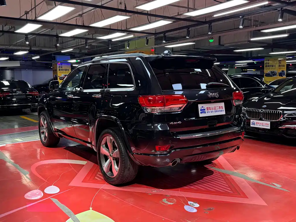Jeep Grand Cherokee (Import) 3.6L Luxury Navigation Edition, фото 8