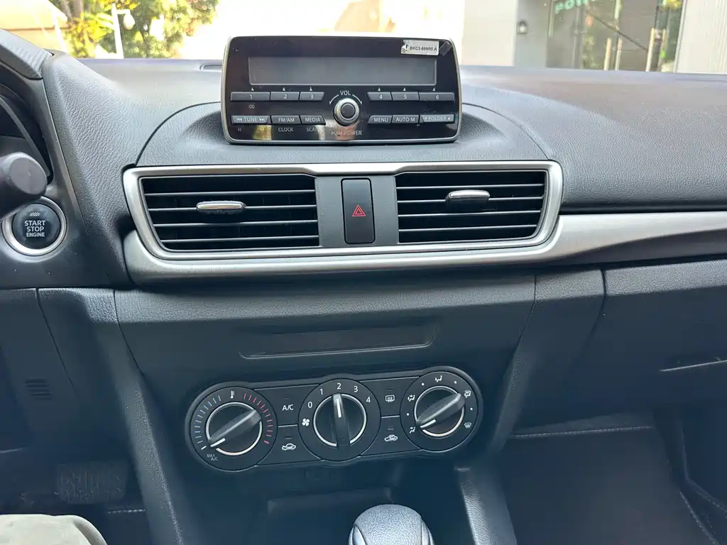 Mazda 3 Axela — миниатюра 29