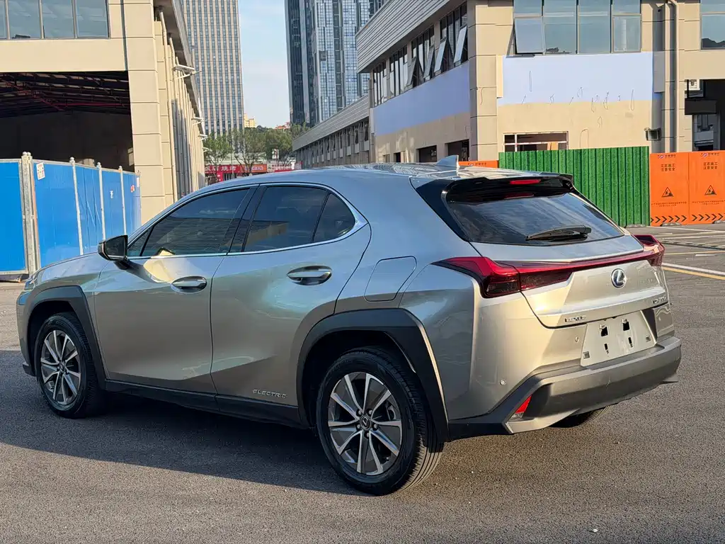 Lexus UX New Energy — миниатюра 12