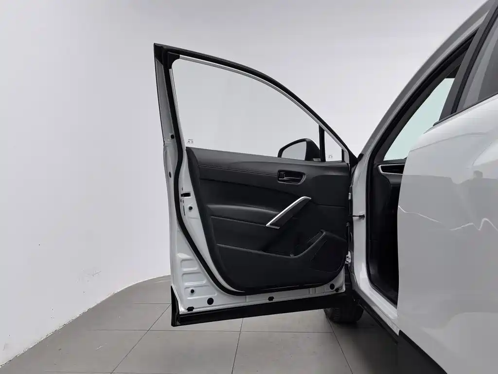 Toyota Frontlander — миниатюра 8