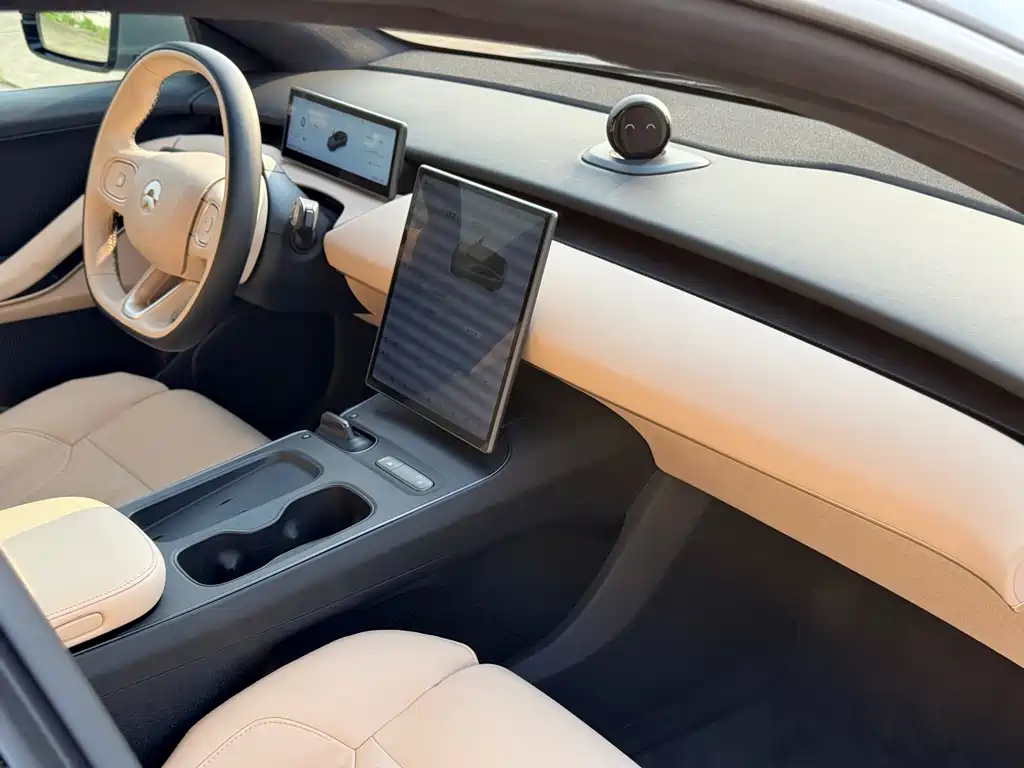NIO ET5 — миниатюра 18