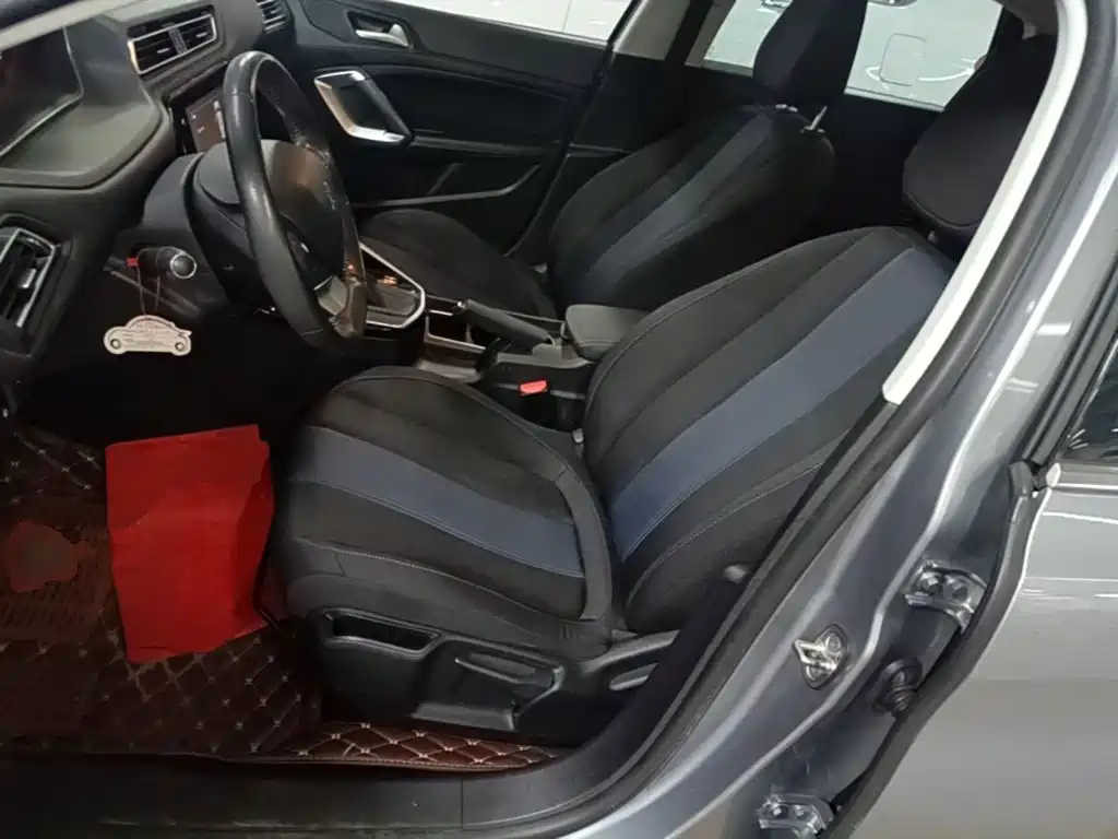 Peugeot 308 — миниатюра 15